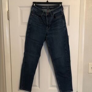 American Eagle Outfitters Women’s Medium Wash Mom Jeans